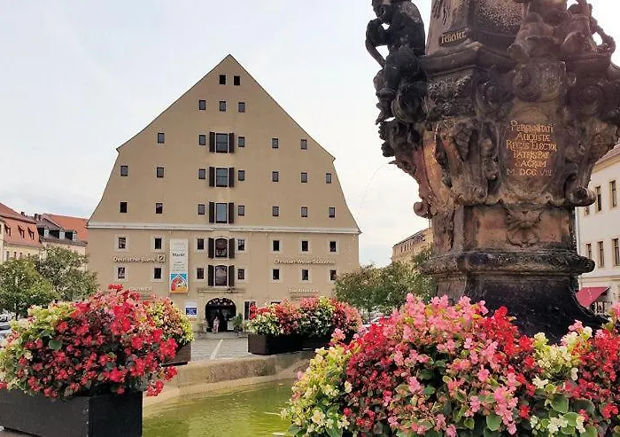 Bloo Tomato 3* ציטאו